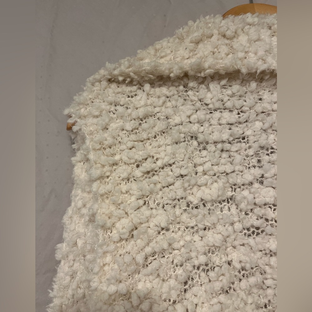 Vest - Picture 4 of 5